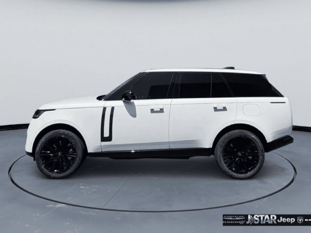 Used 2025 Land Rover Range Rover SE AWD/4WD image 8