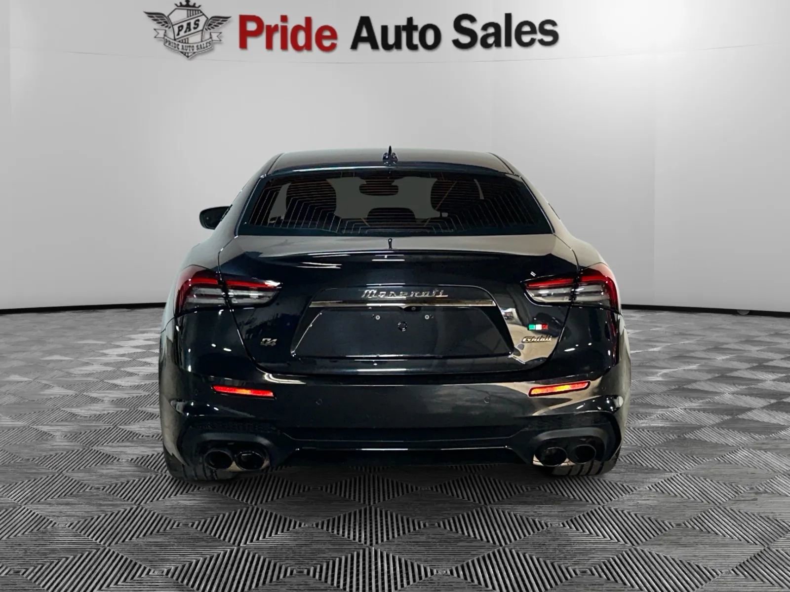 Used 2022 Maserati Ghibli Modena Q4 image 8