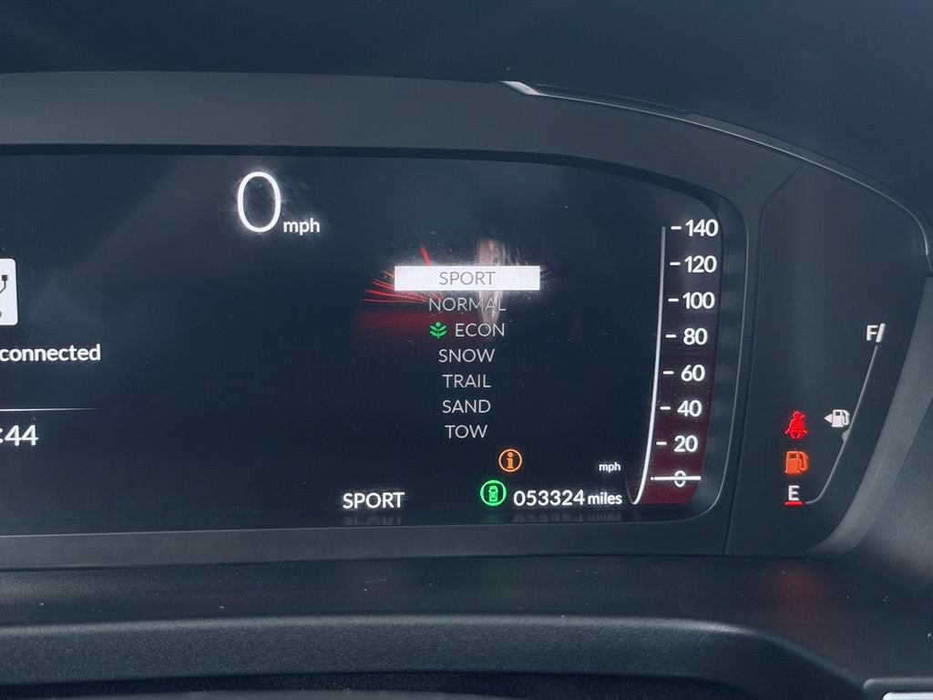 Used 2025 Honda Pilot Elite image 40