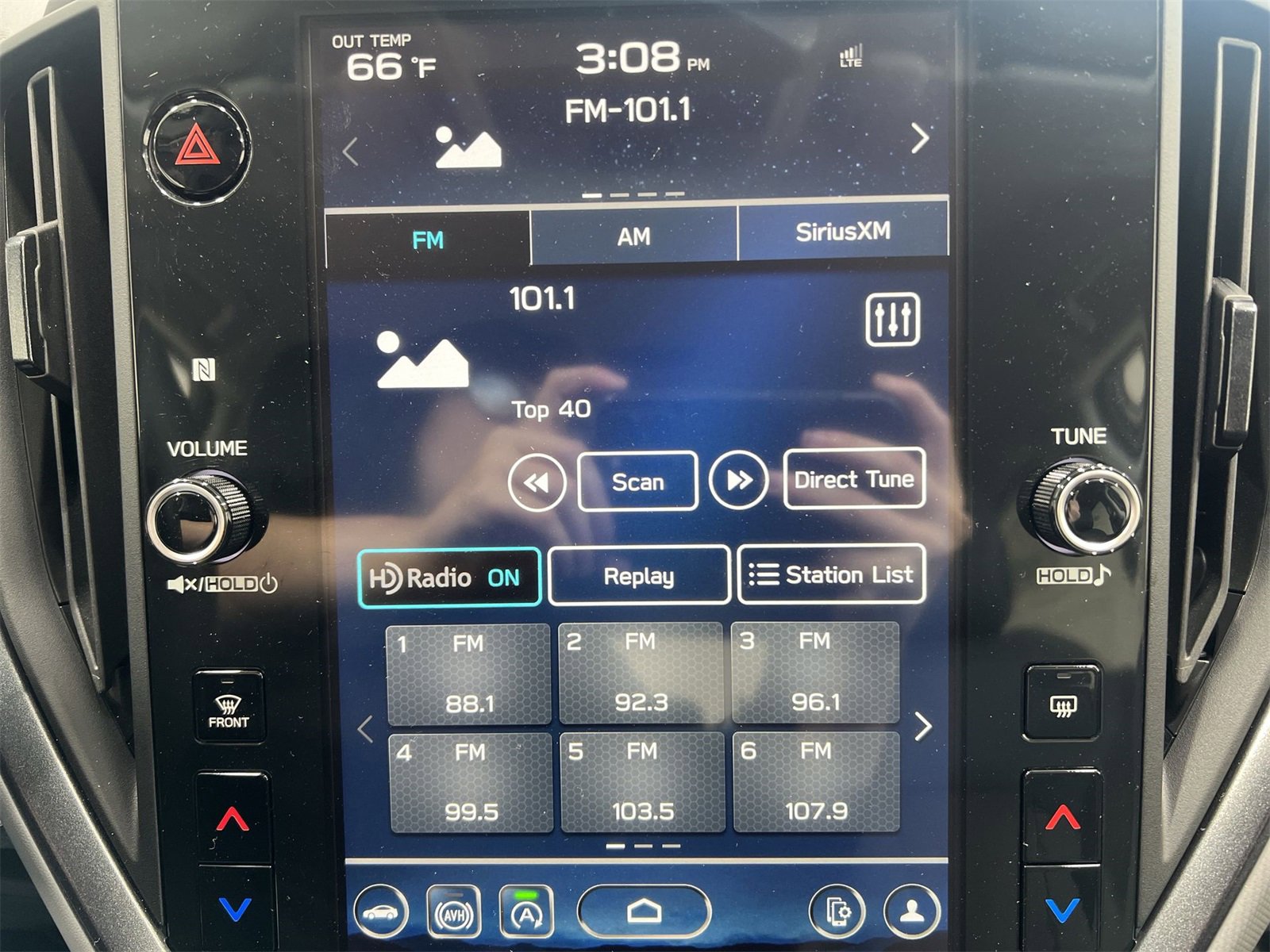 Certified 2025 Subaru Crosstrek 2.5i Limited w/ Crosstrek Mirror Package image 16