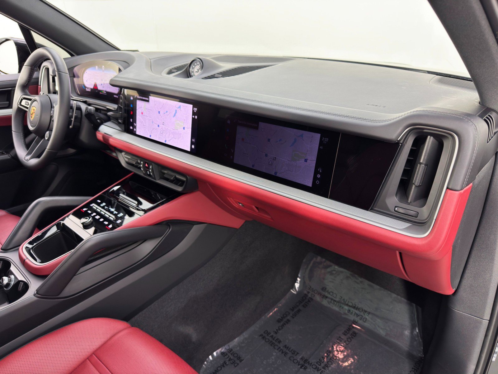 Used 2024 Porsche Cayenne image 15