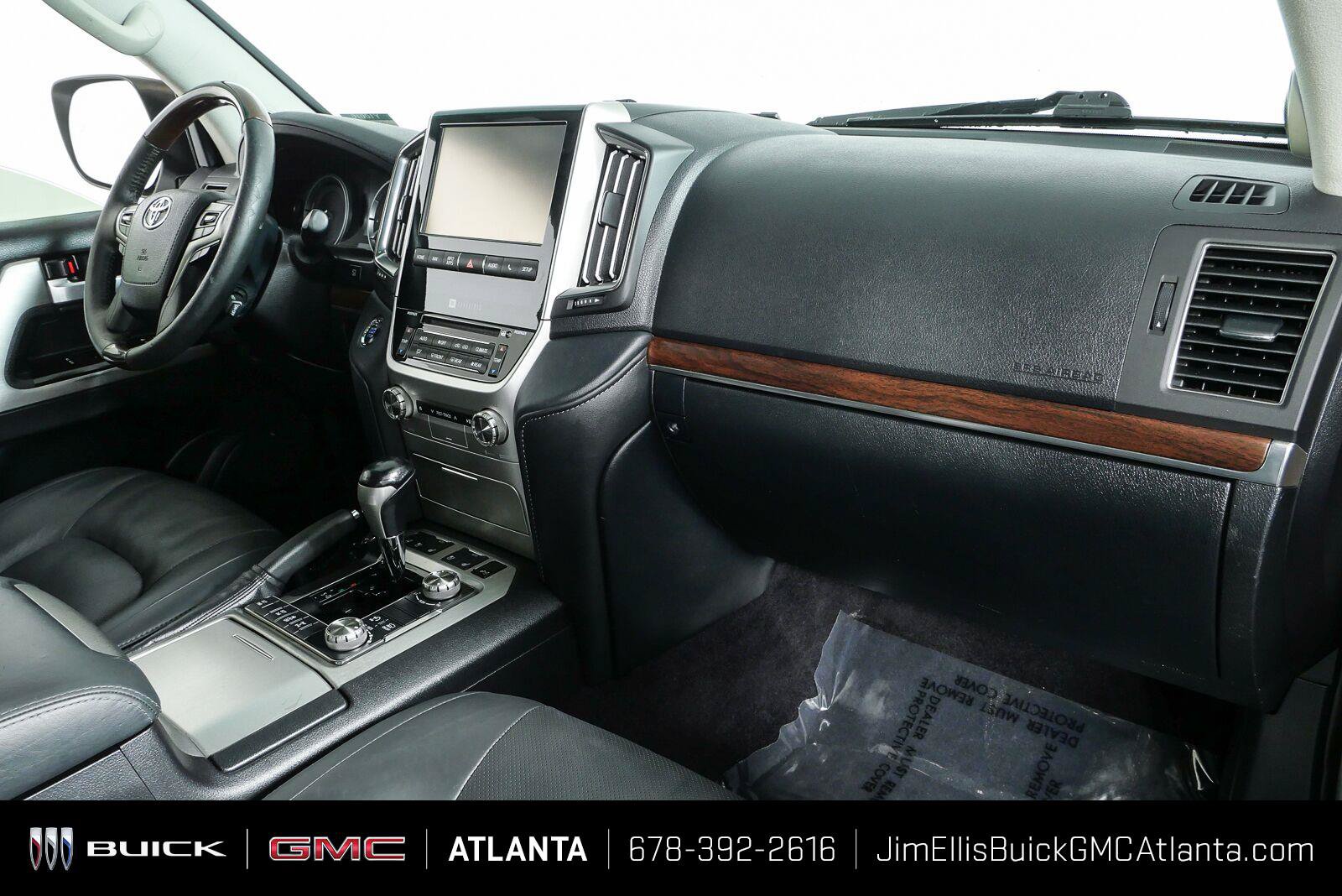 Used 2017 Toyota Land Cruiser AWD/4WD image 25