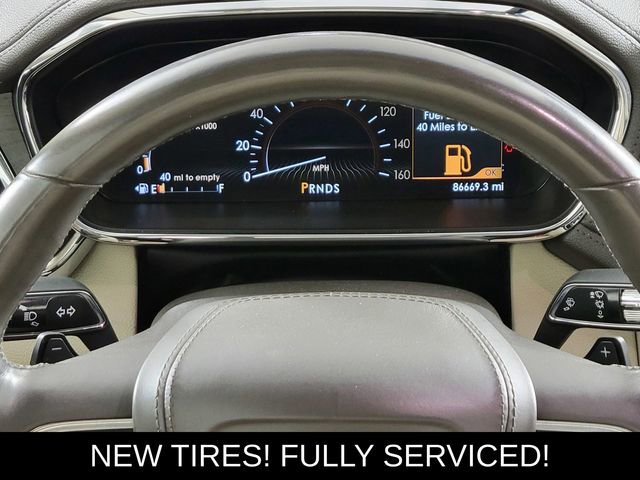 Used 2017 Lincoln Continental Select w/ Climate Package image 29