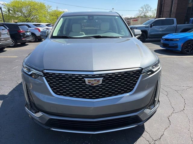 Used 2021 Cadillac XT6 Premium Luxury AWD/4WD image 2