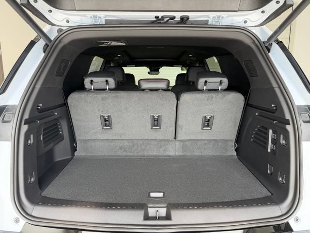 New 2027 Chevrolet Traverse RS AWD/4WD image 29