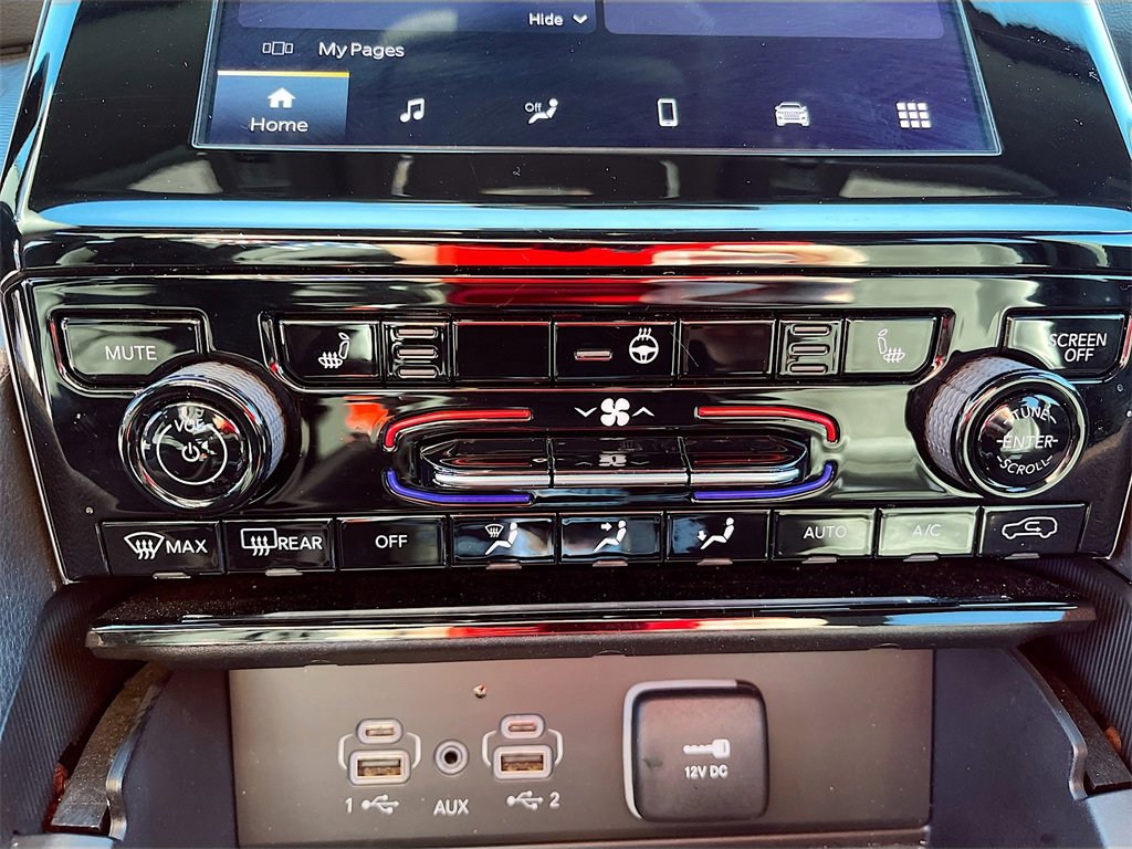 Used 2024 Jeep Grand Cherokee L Altitude image 15