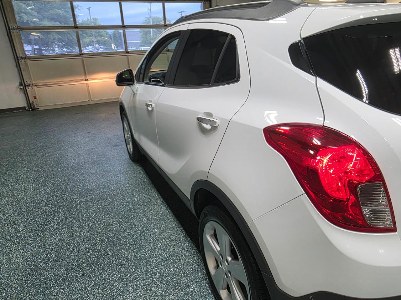 Used 2016 Buick Encore FWD image 10