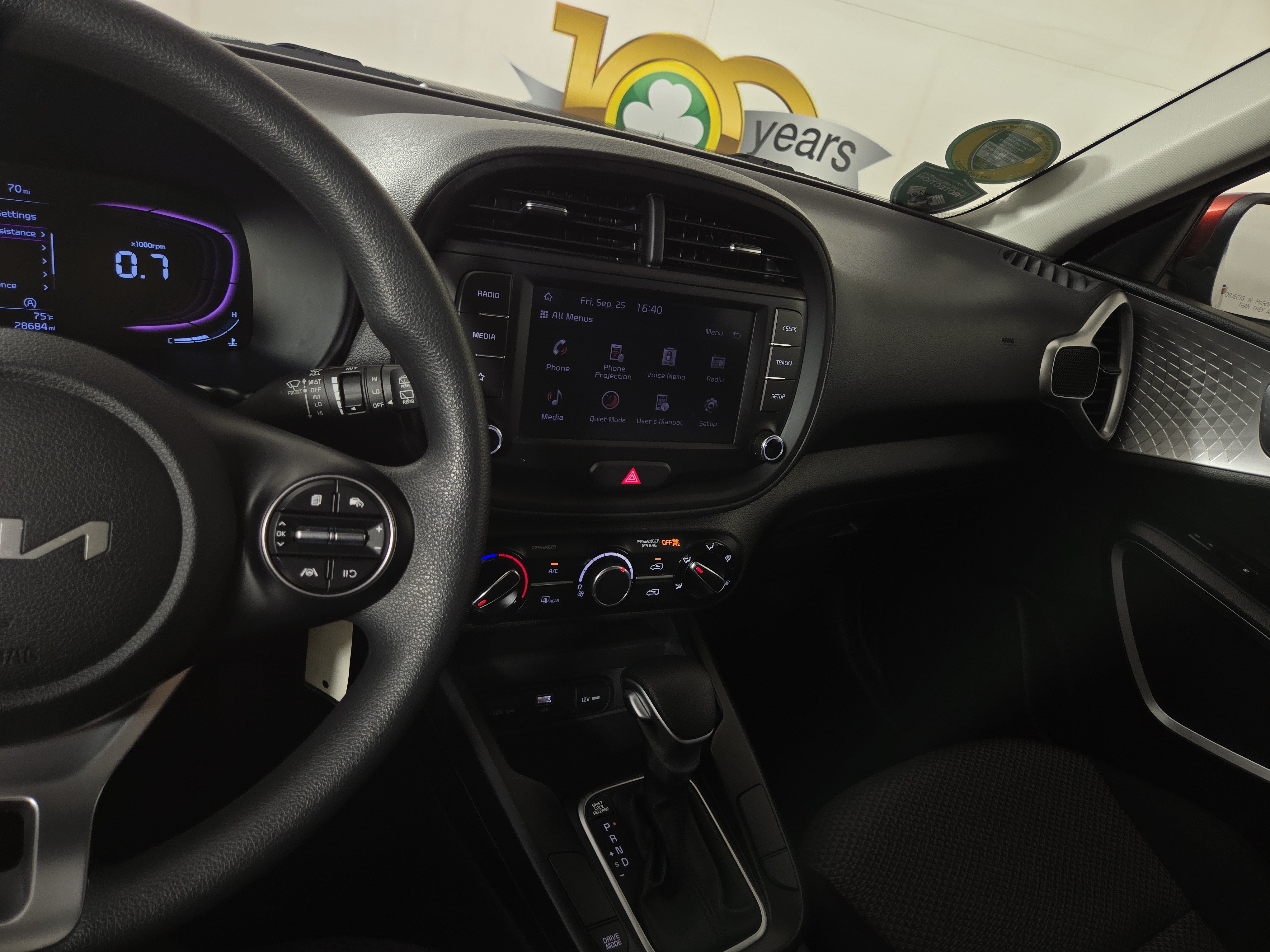 Used 2024 Kia Soul LX w/ LX Technology Package FWD image 24