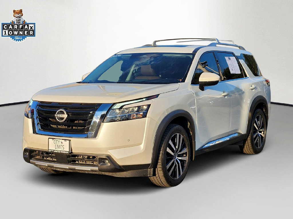Used 2023 Nissan Pathfinder Platinum AWD/4WD image 3