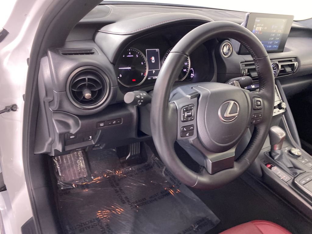 Used 2024 Lexus IS 350 F Sport image 11