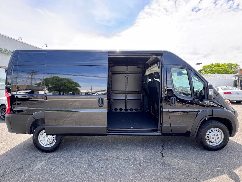New 2026 RAM ProMaster 2500 FWD image 10
