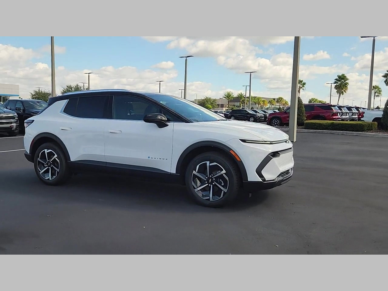 New 2026 Chevrolet Equinox EV LT AWD/4WD image 22