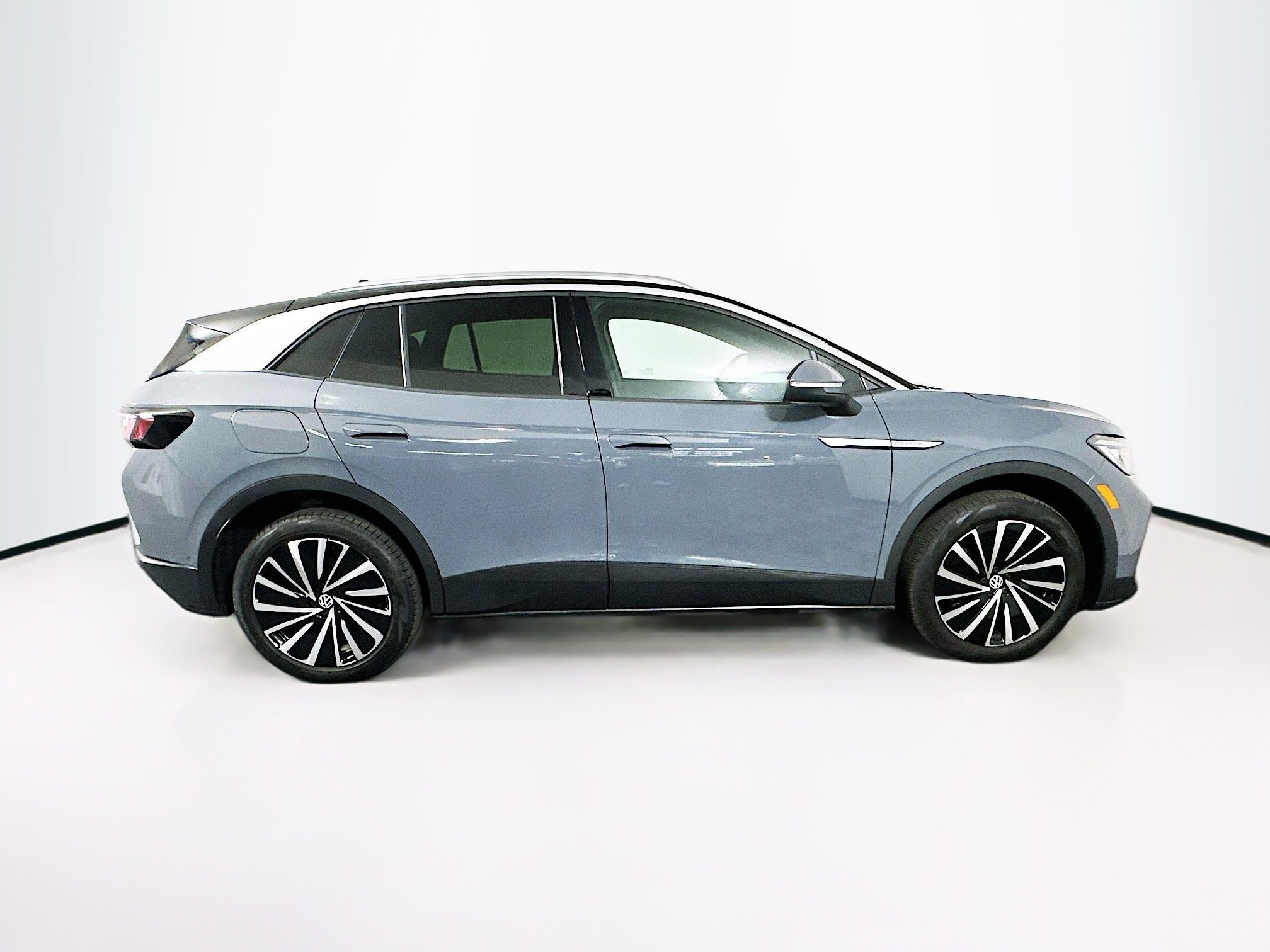 Used 2023 Volkswagen ID.4 Pro S Plus AWD/4WD image 10
