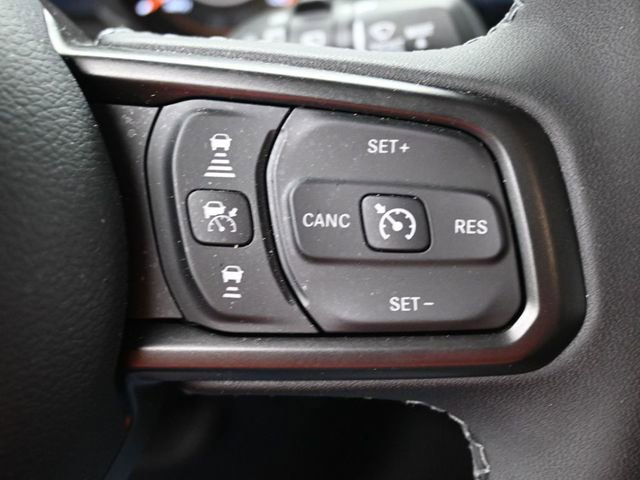 Used 2025 Jeep Wrangler Unlimited Rubicon w/ Safety Group image 14