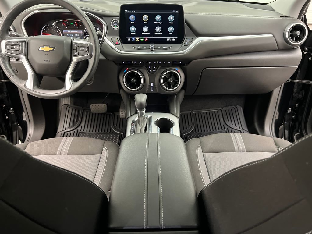 Used 2025 Chevrolet Blazer LT image 36
