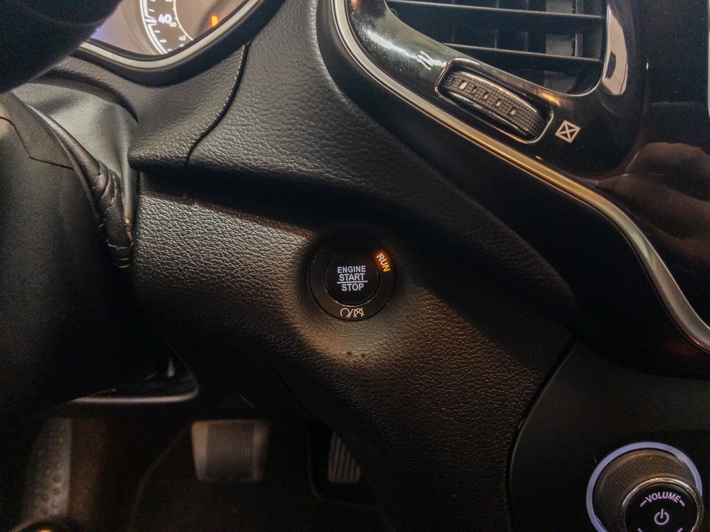 Used 2022 Jeep Cherokee Limited image 22