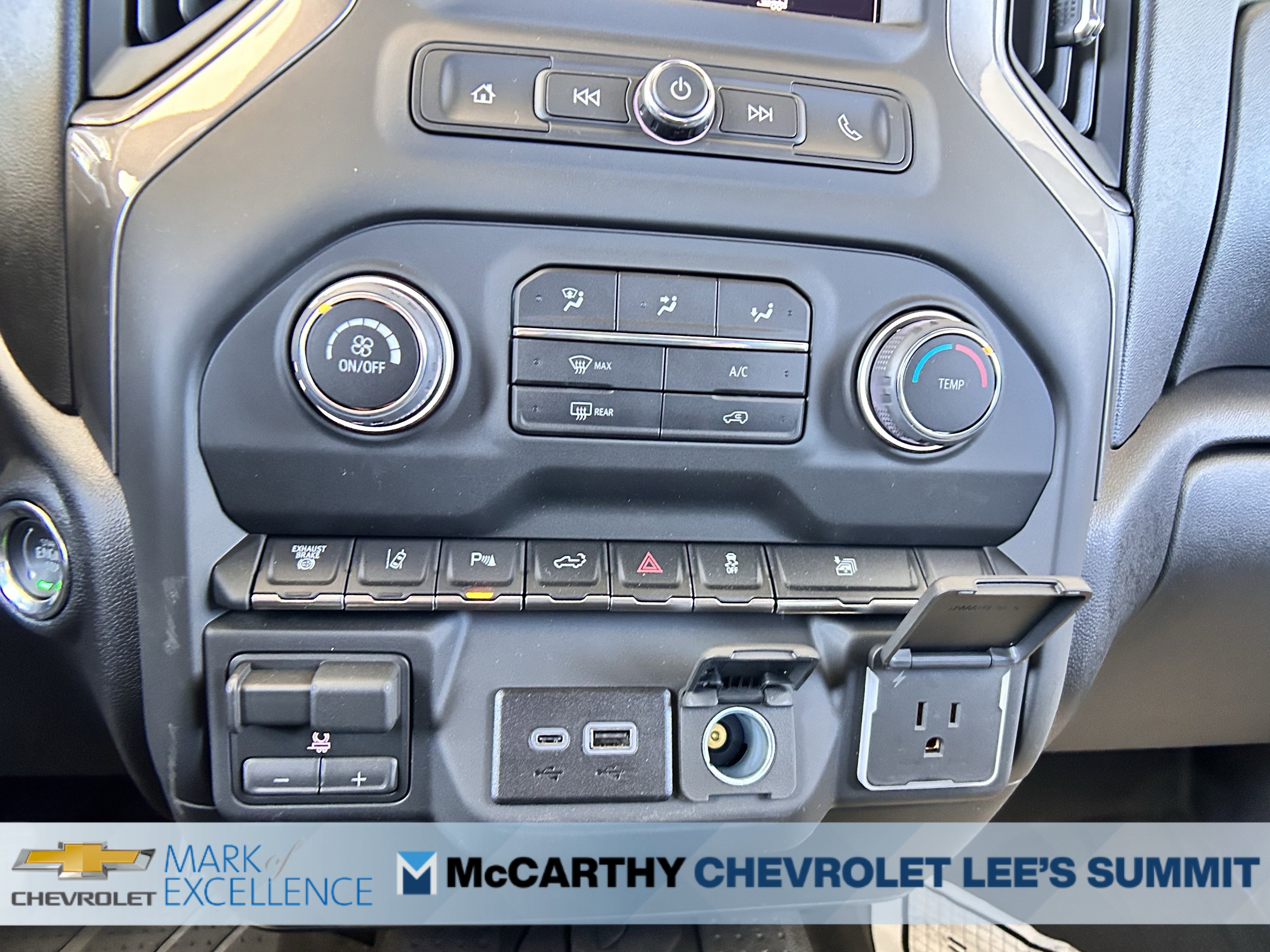 New 2026 Chevrolet Silverado 2500 Custom w/ Custom Value Package image 30