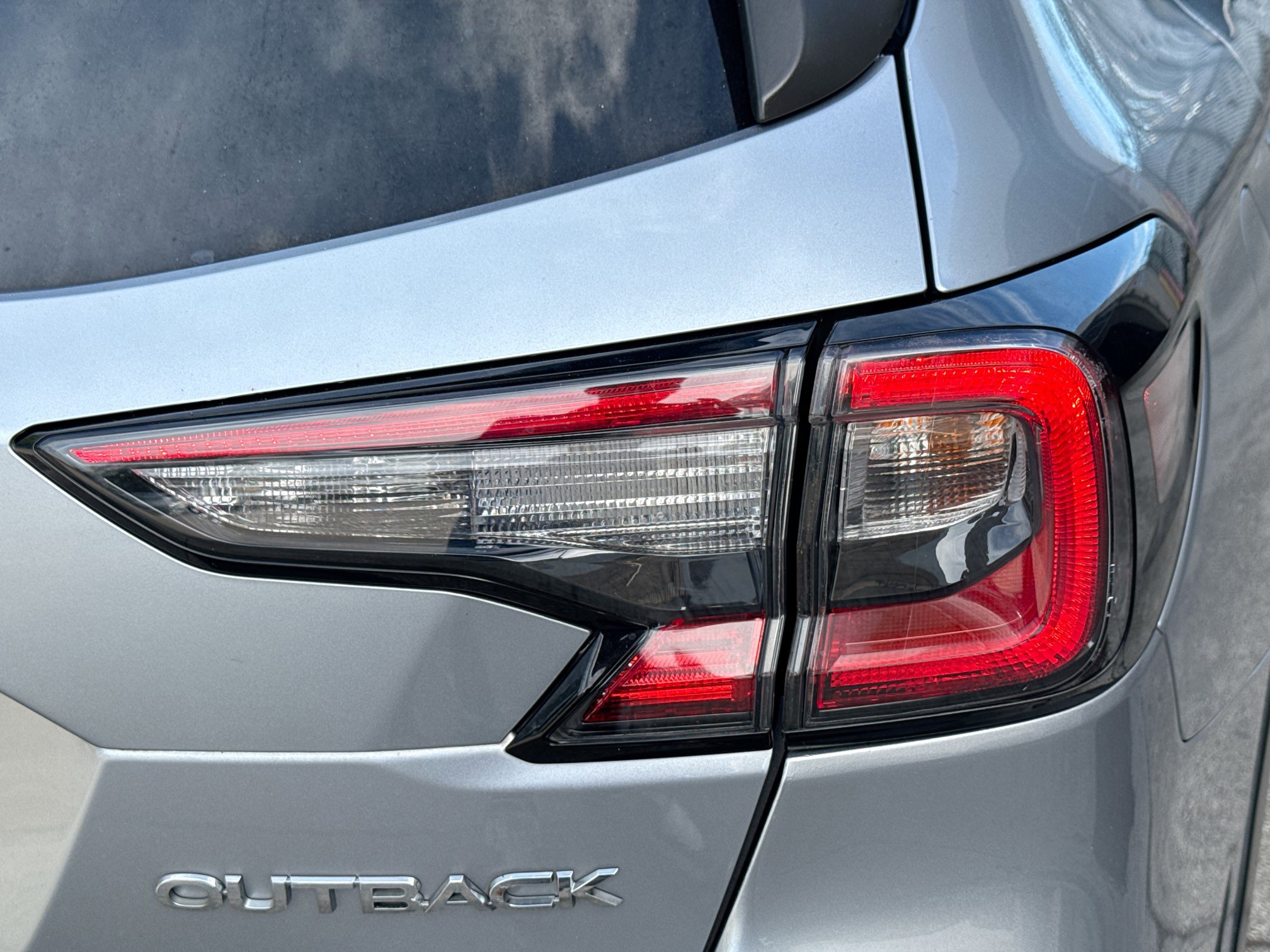 Used 2020 Subaru Outback Premium image 25