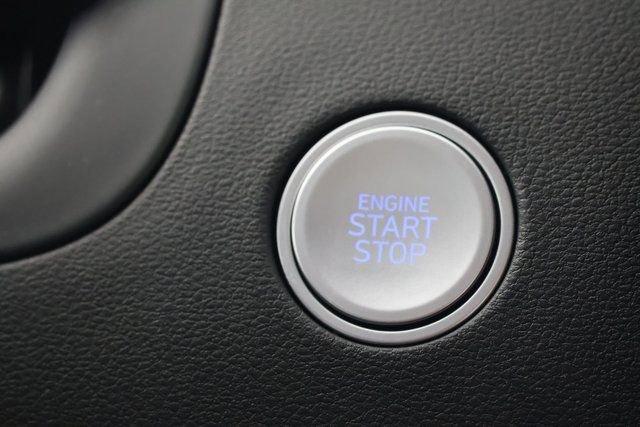 Certified 2024 Hyundai Santa Cruz Limited image 16