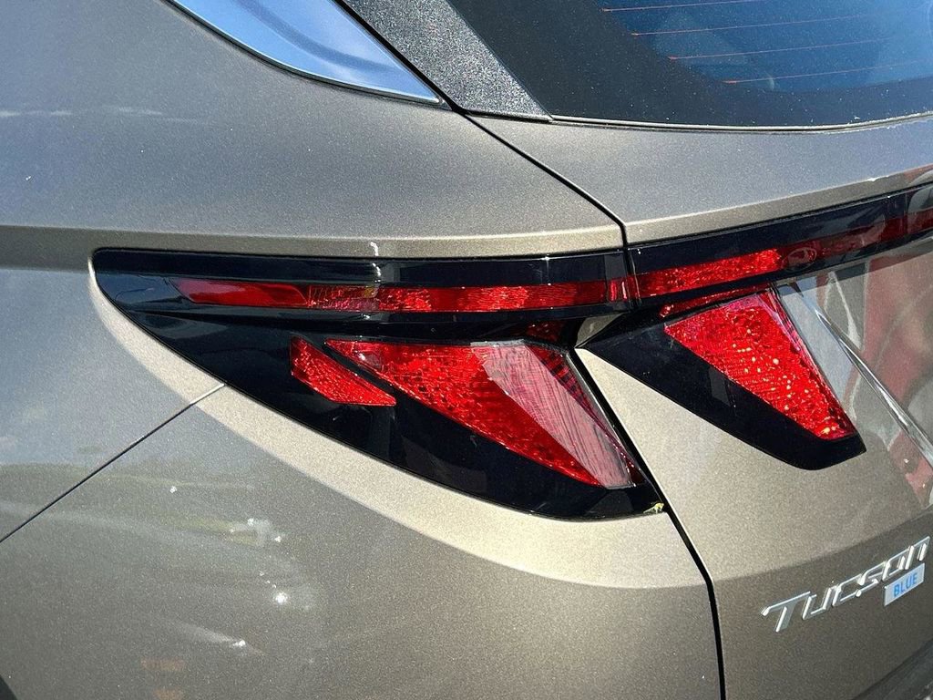 New 2026 Hyundai Tucson Blue SE w/ Tow & Go Package AWD/4WD image 18