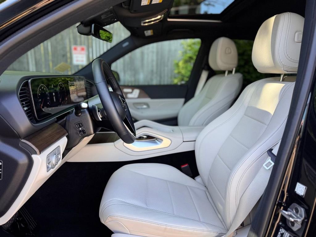 Used 2025 Mercedes-Benz GLE 450 4MATIC image 18
