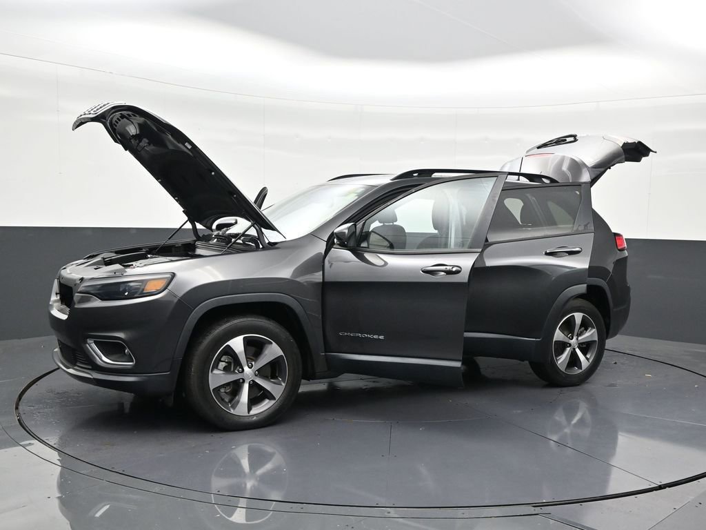 Used 2022 Jeep Cherokee Limited image 31