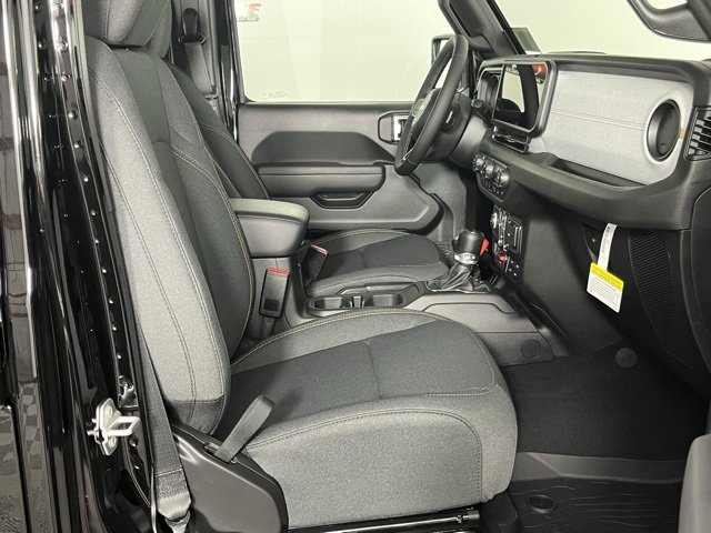 New 2025 Jeep Gladiator Willys image 28