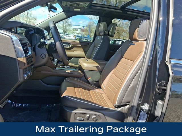 Used 2025 GMC Yukon Denali Ultimate image 2