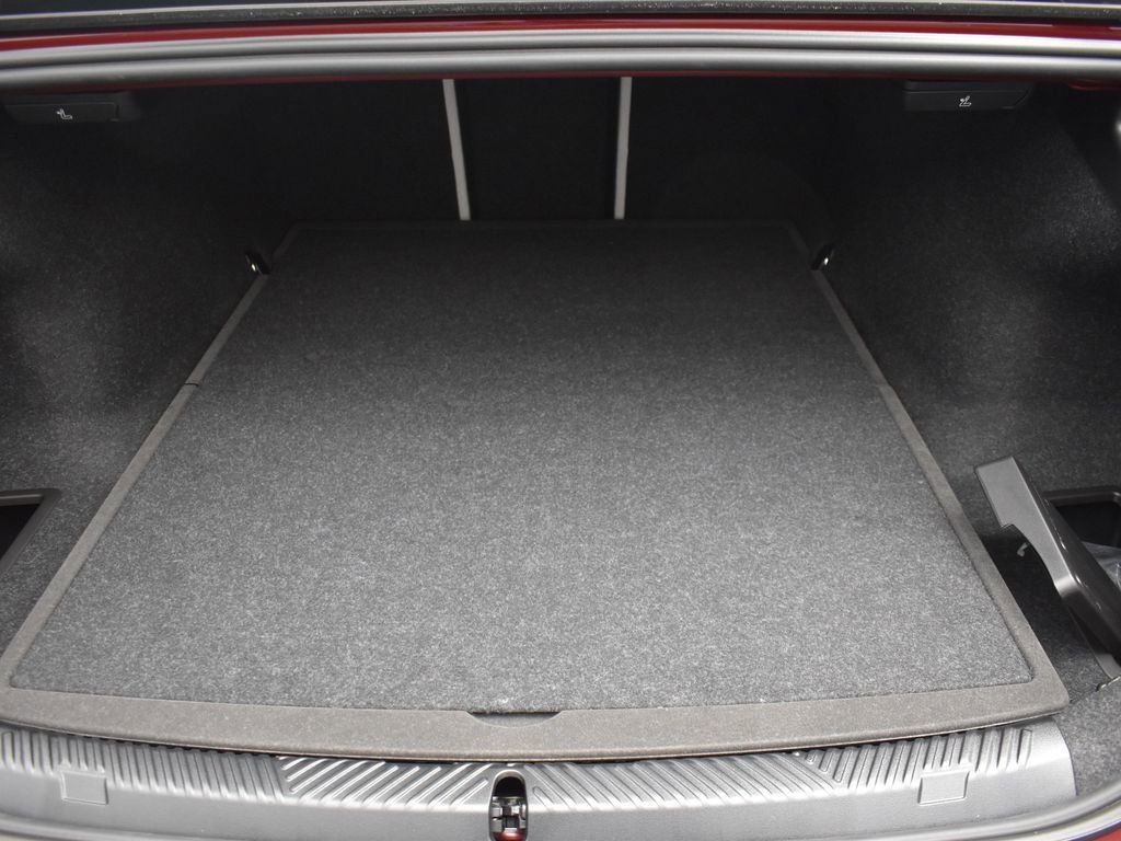 Certified 2025 BMW 530i w/ M Sport Package RWD image 20