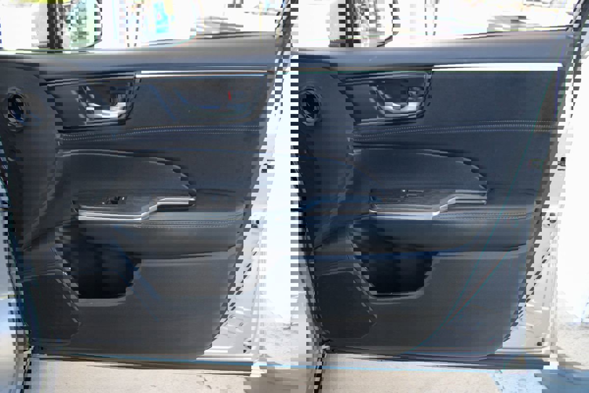 Used 2018 Honda Clarity Touring image 45