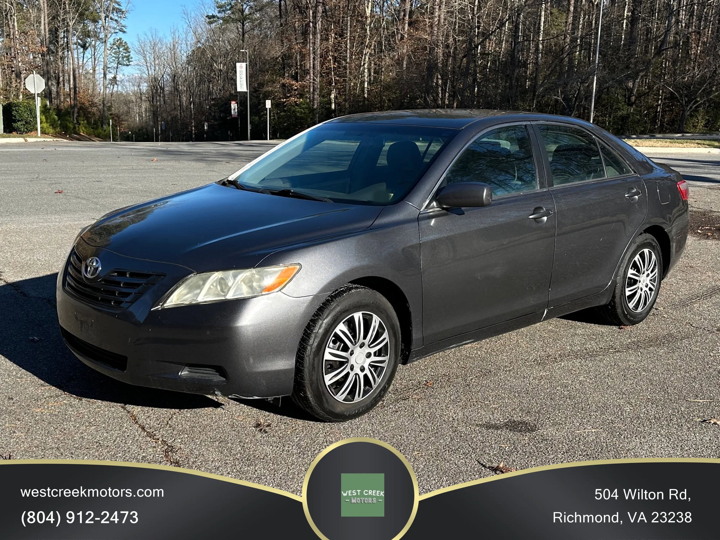 Used 2009 Toyota Camry LE image 1