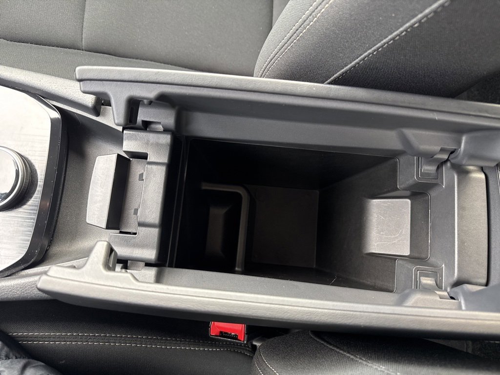 Used 2024 Nissan Rogue S image 18