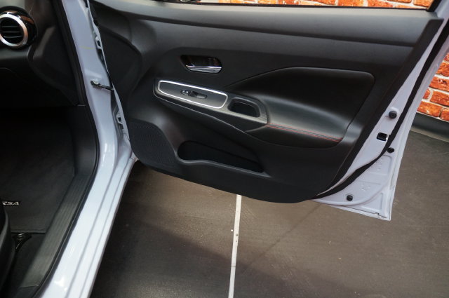 Certified 2025 Nissan Versa SR w/ Trunk Package FWD image 50