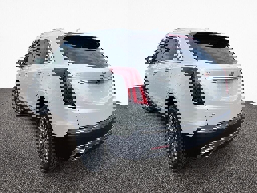New 2025 Cadillac XT5 Premium Luxury w/ LPO, Floor Liner Package image 3