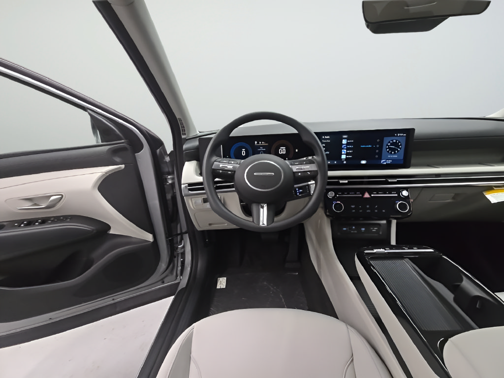 New 2026 Hyundai Tucson Blue SE FWD image 28