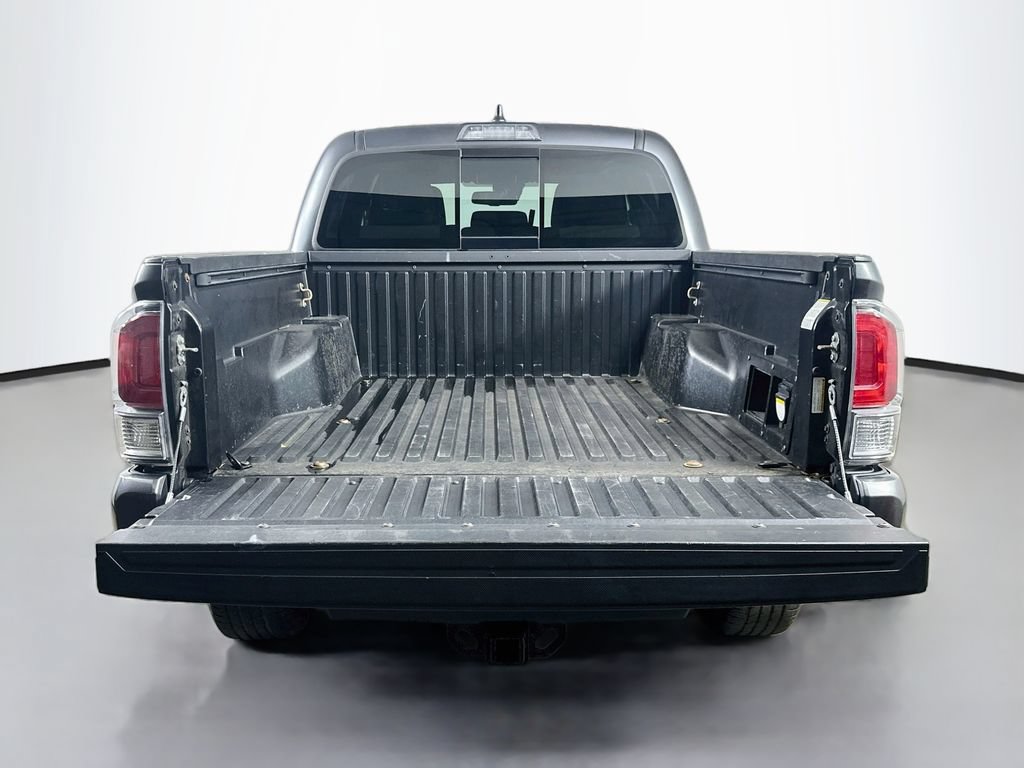 Used 2020 Toyota Tacoma TRD Sport RWD image 34
