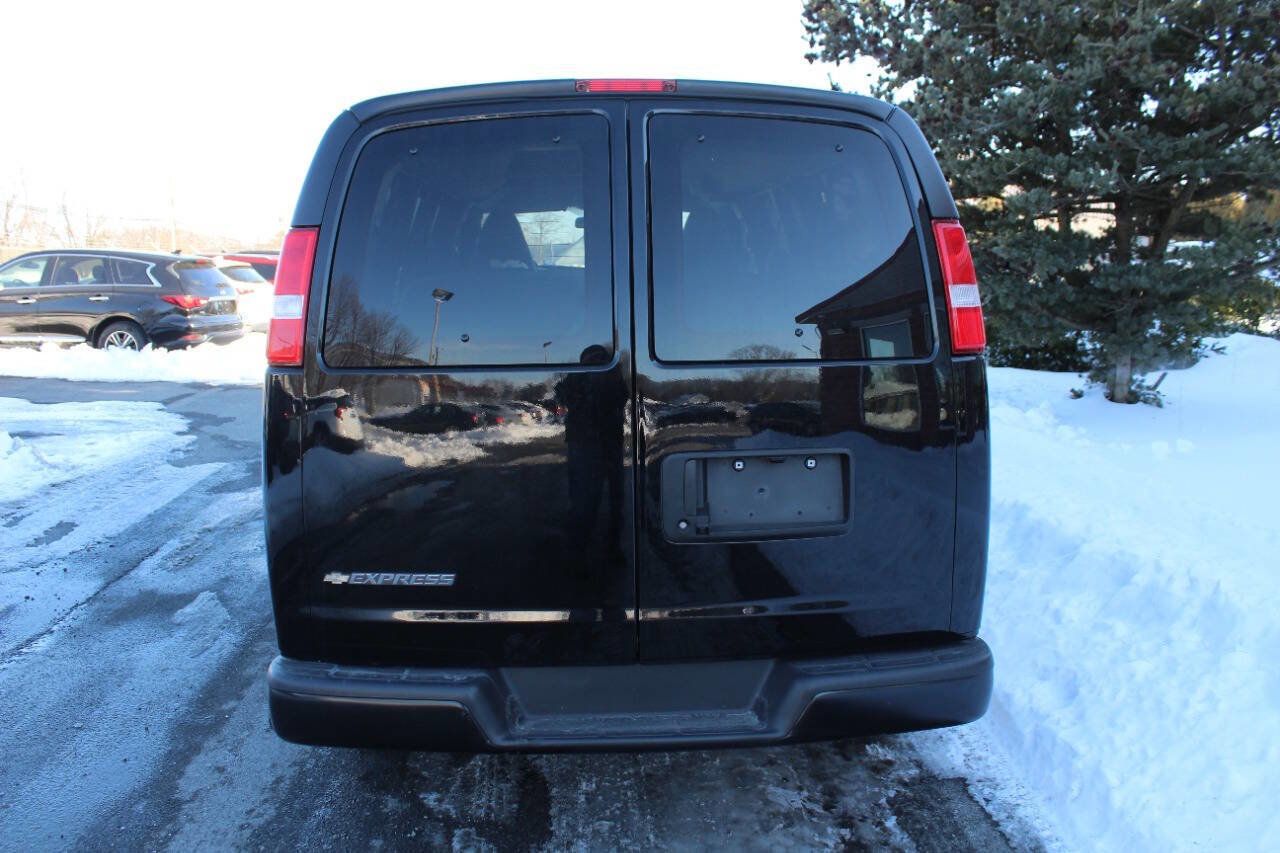Used 2024 Chevrolet Express 2500 LS w/ Driver Convenience Package image 5
