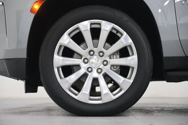 Used 2023 Chevrolet Tahoe Premier w/ Premium Package 2 AWD/4WD image 8