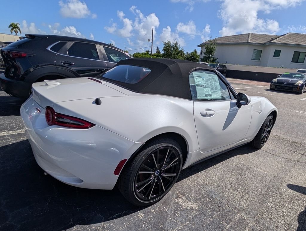 New 2026 MAZDA MX-5 Miata Grand Touring RWD image 11