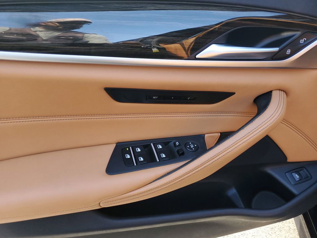 Used 2023 BMW 530i w/ M Sport Package image 18