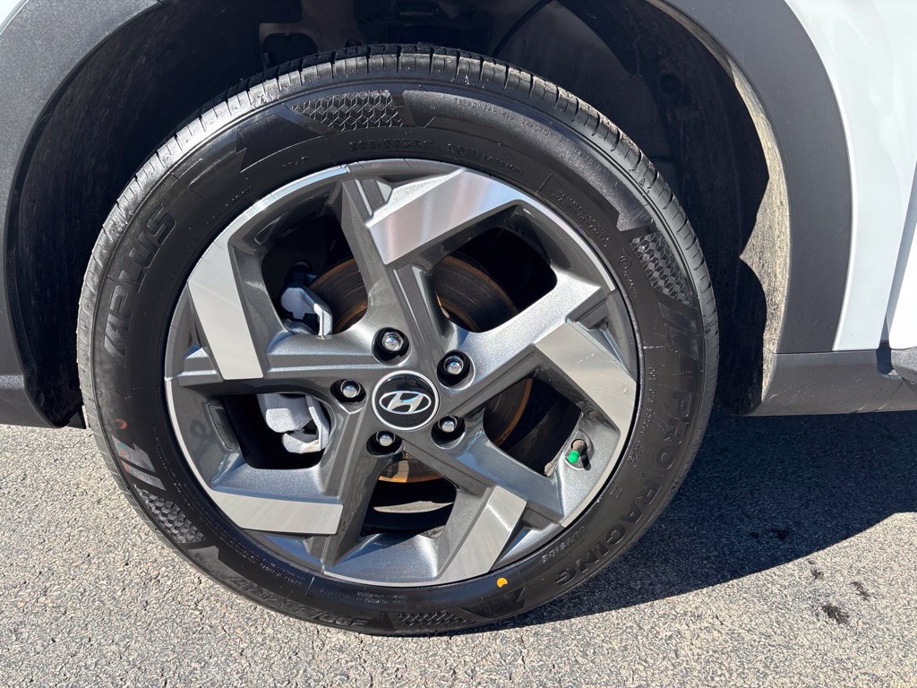 New 2026 Hyundai Venue SEL FWD image 11