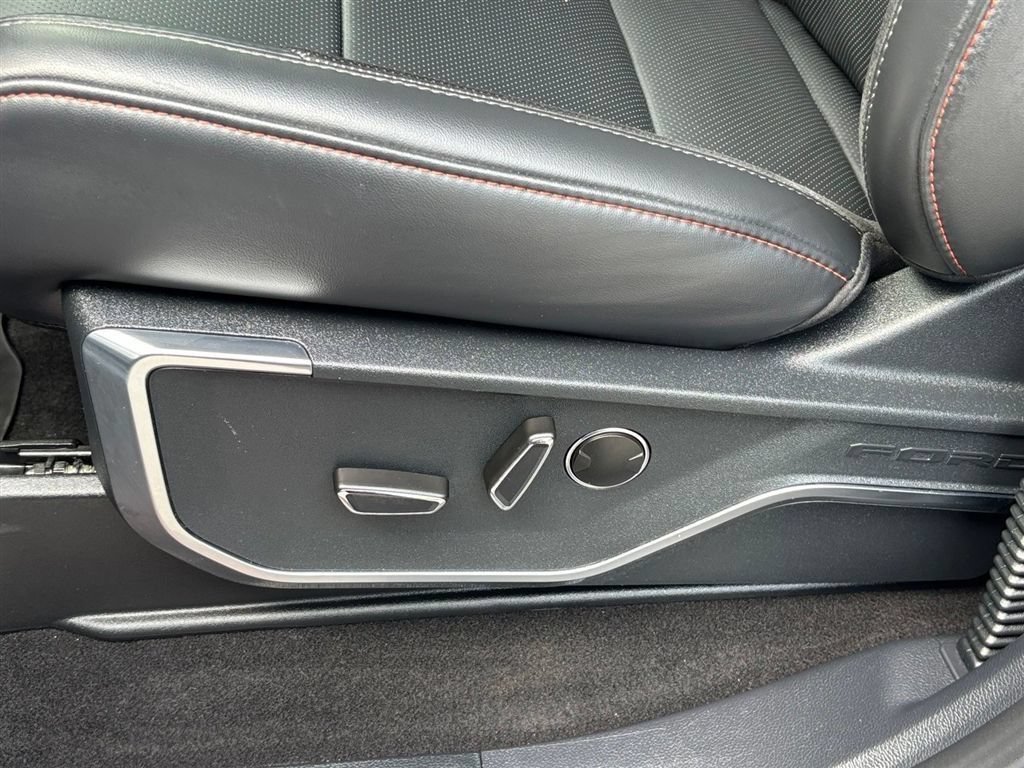 Used 2025 Ford F150 Raptor AWD/4WD image 14
