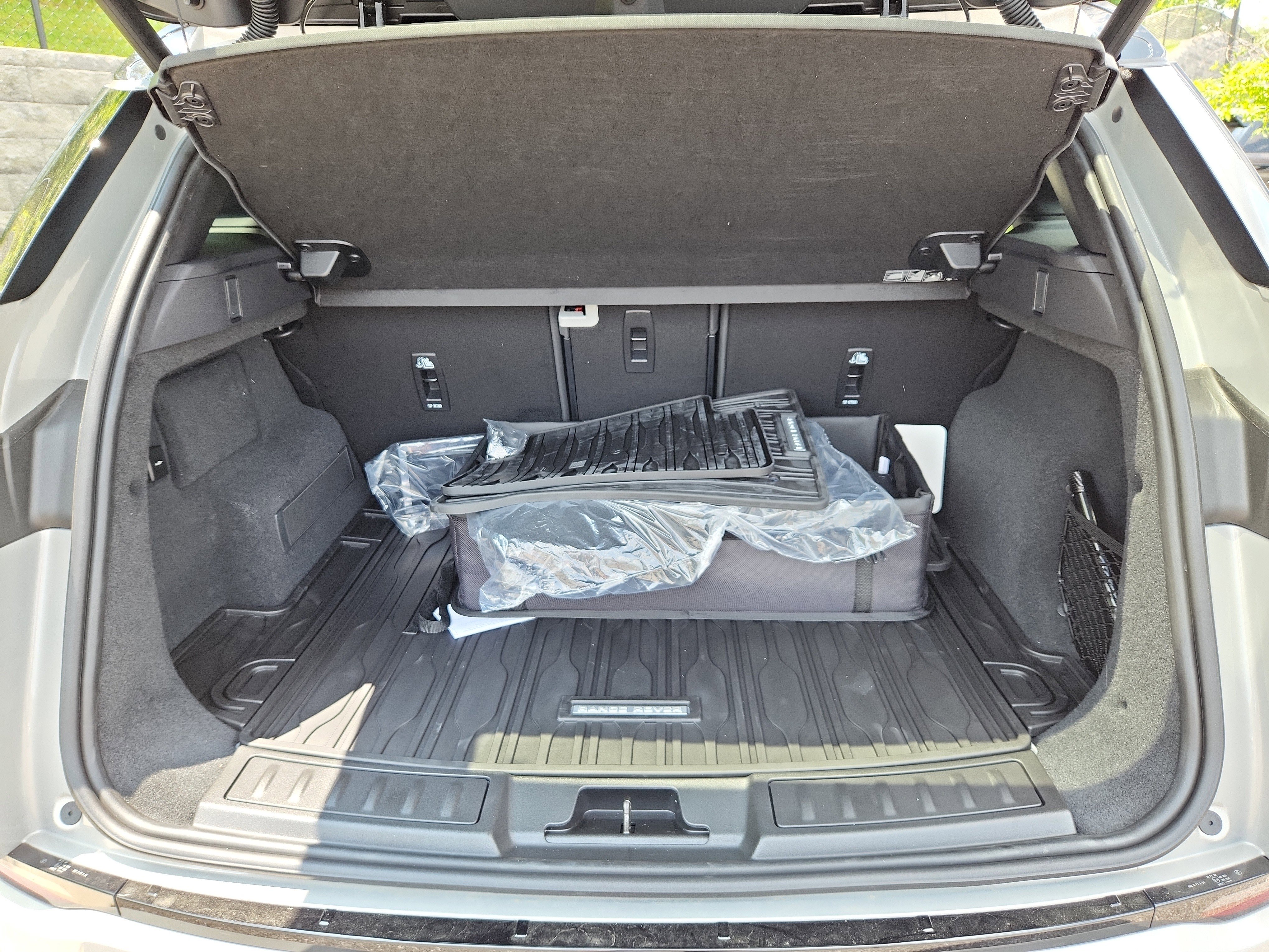 New 2026 Land Rover Range Rover Evoque S image 13