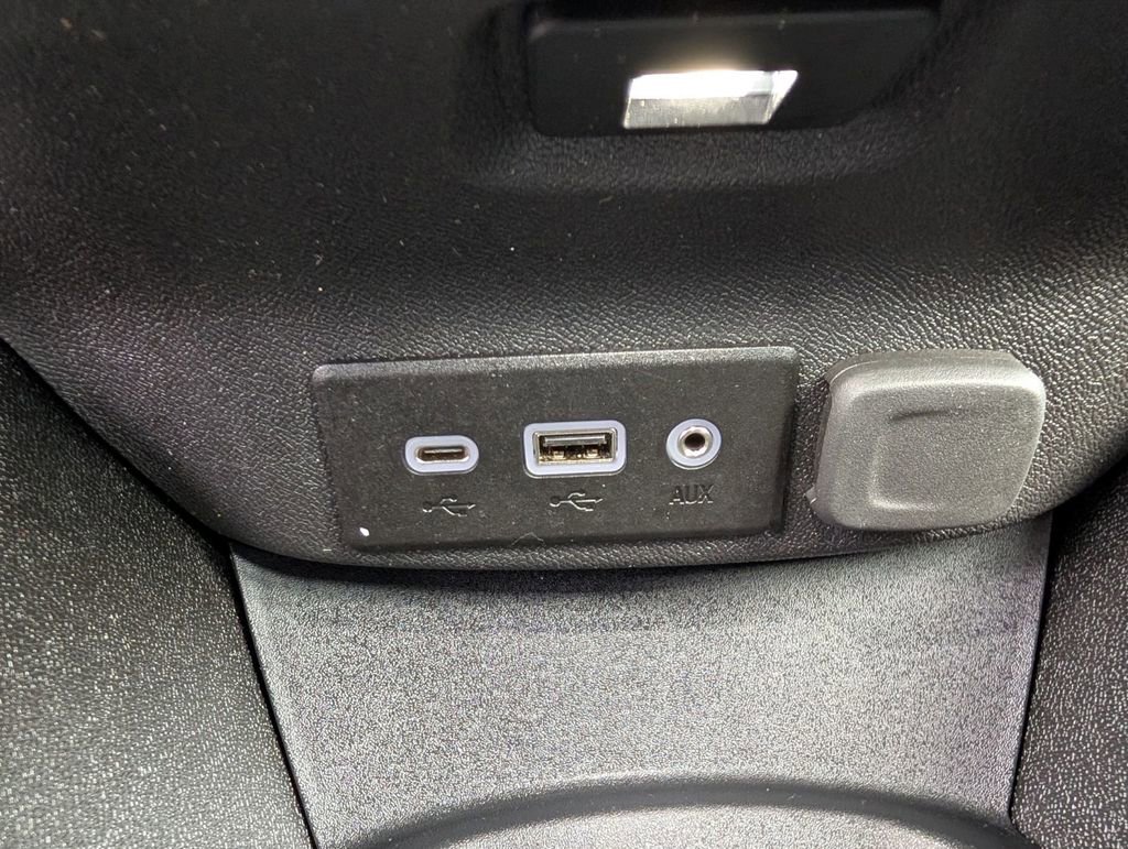 Used 2024 Chevrolet Malibu RS image 34