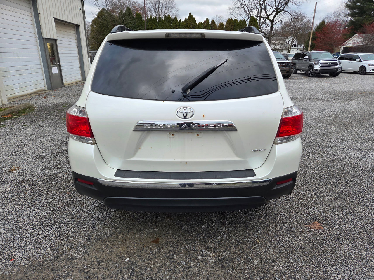 Used 2013 Toyota Highlander SE image 4