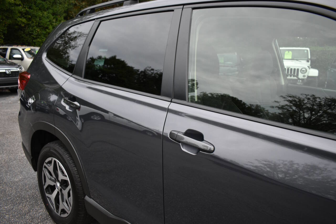 Used 2023 Subaru Forester Premium image 42