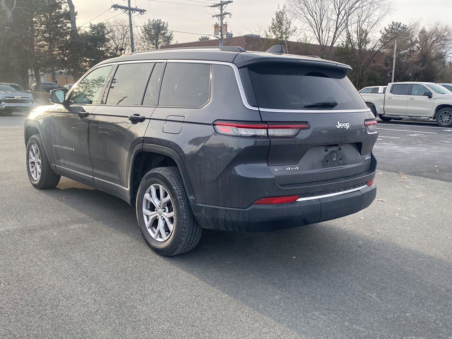 Used 2022 Jeep Grand Cherokee L Limited image 7