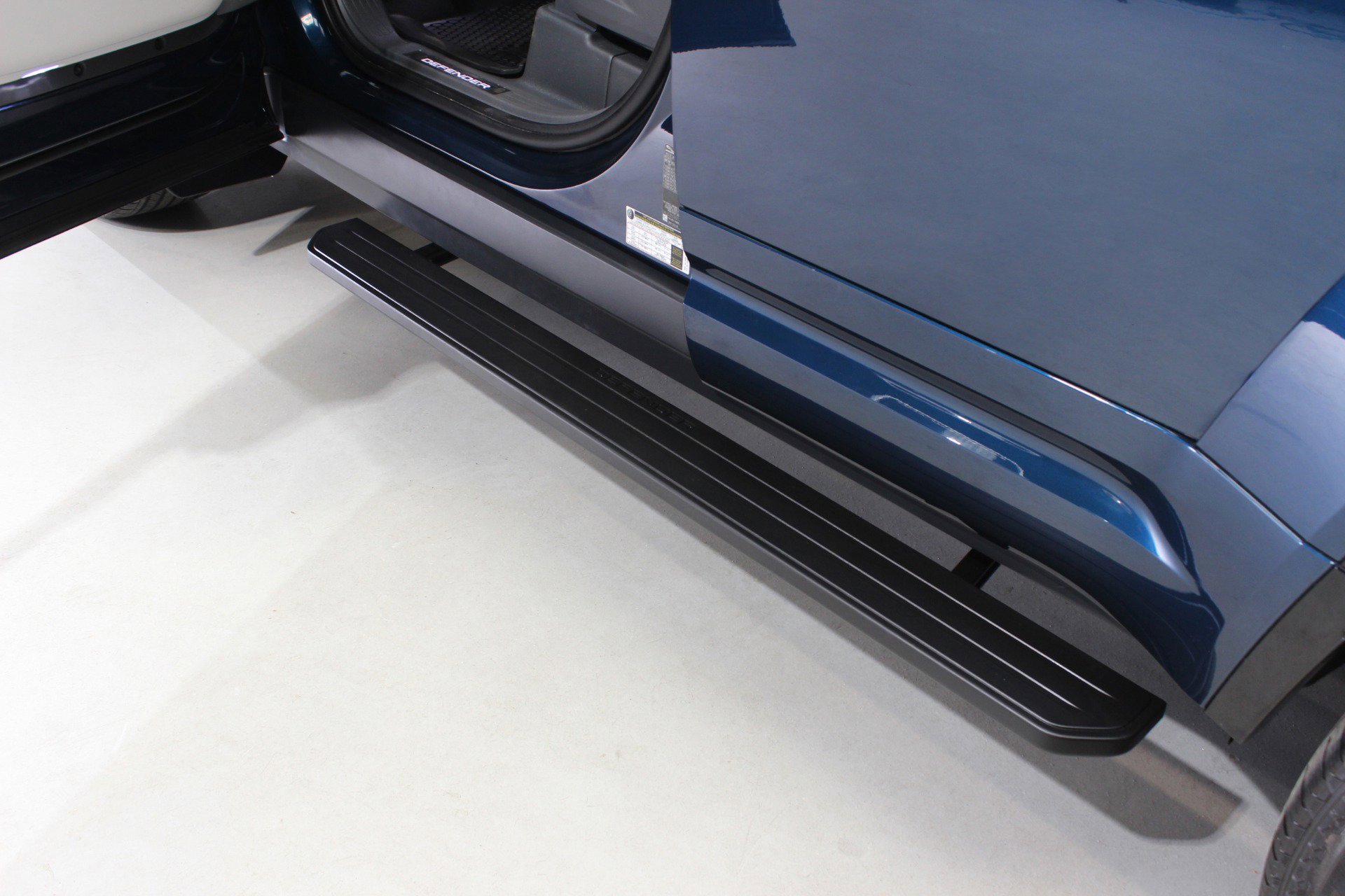 Used 2026 Land Rover Defender 110 image 24