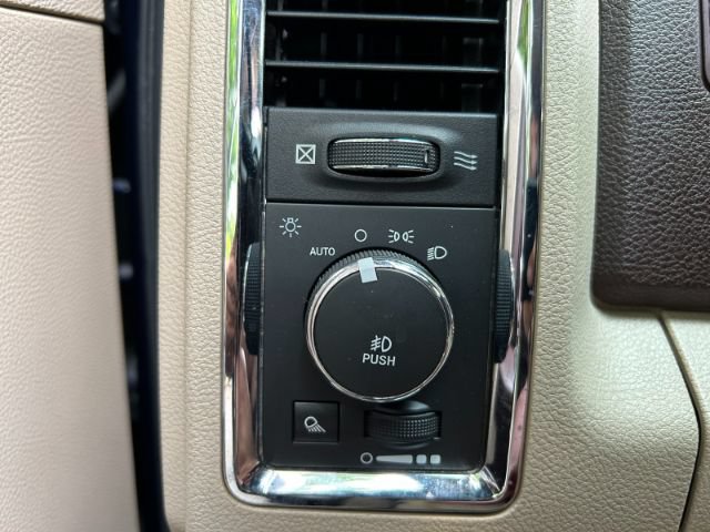 Used 2016 RAM 3500 Laramie AWD/4WD image 18