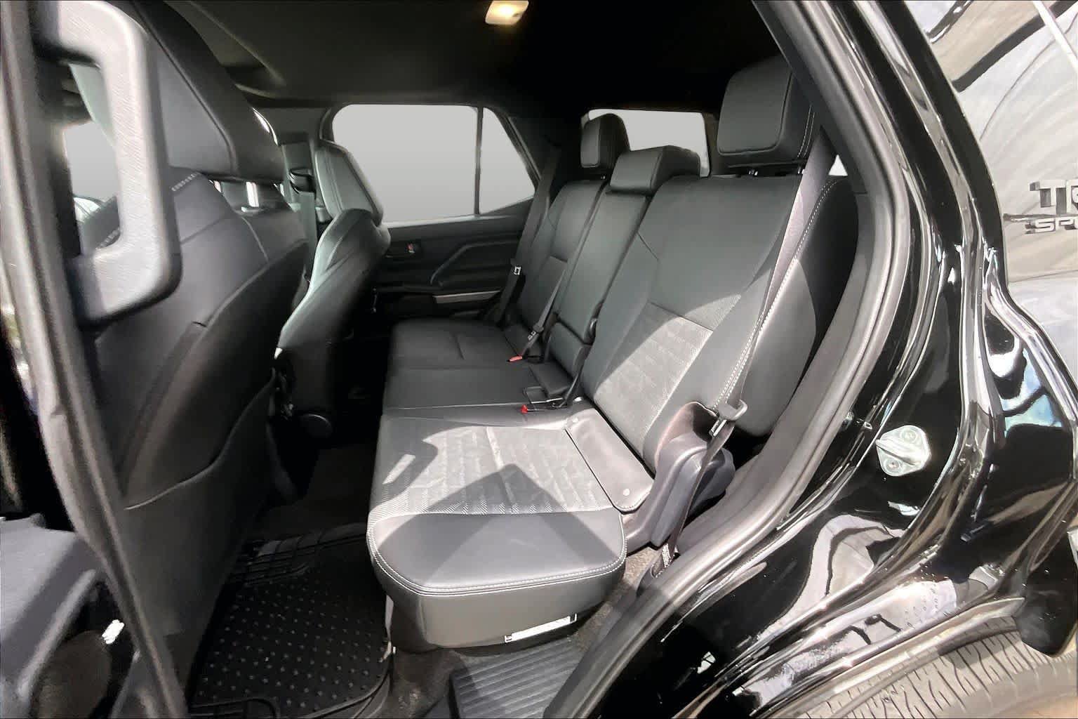 Used 2025 Toyota 4Runner TRD Sport Premium w/ Tow Technology Package AWD/4WD image 20